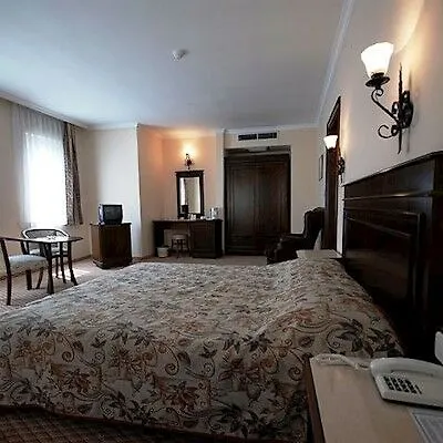 Montania Town Mudanya Hotel 3*